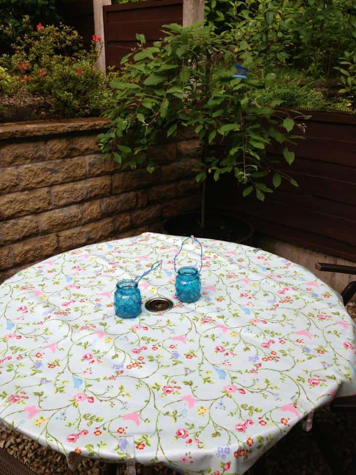 round tablecloth