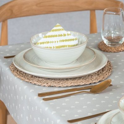 Simple Summer Entertaining