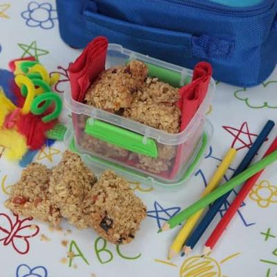 FRUITY LUNCHBOX FLAPJACKS
