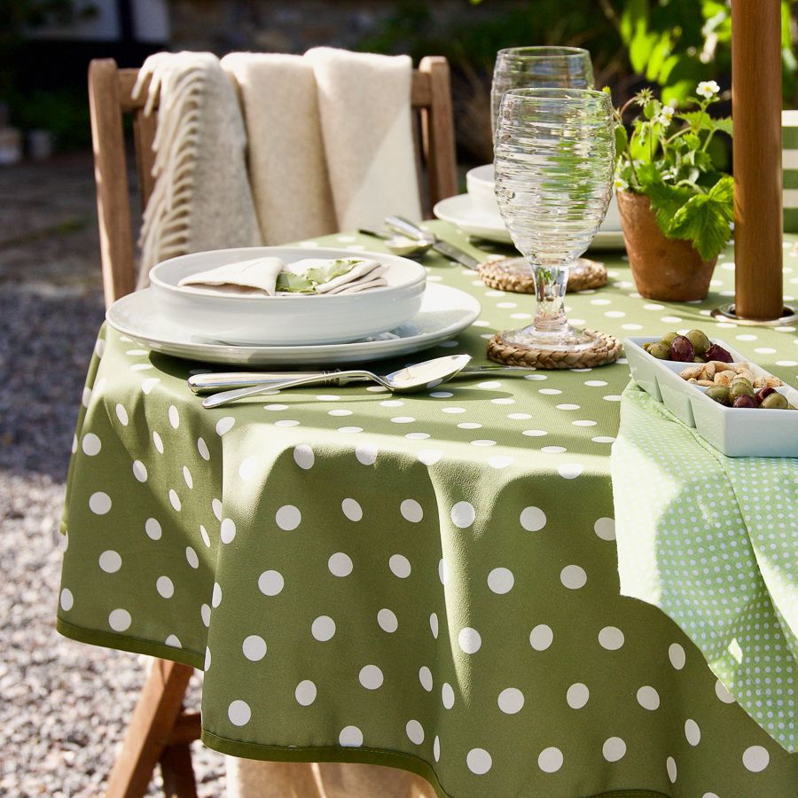 Tablecloths for the garden